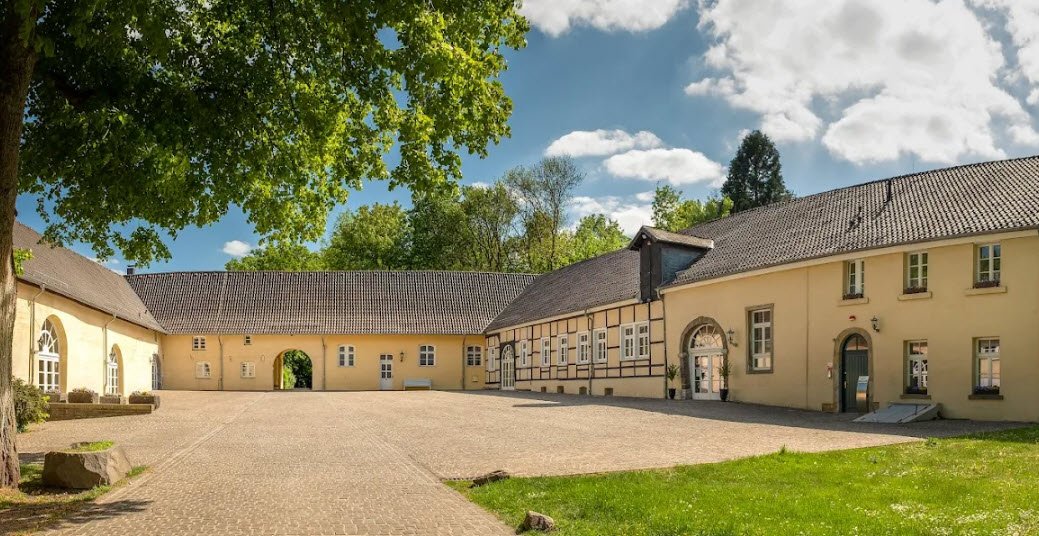 Vorburg Schloss Hardenberg, Velbert, Germany, Germany